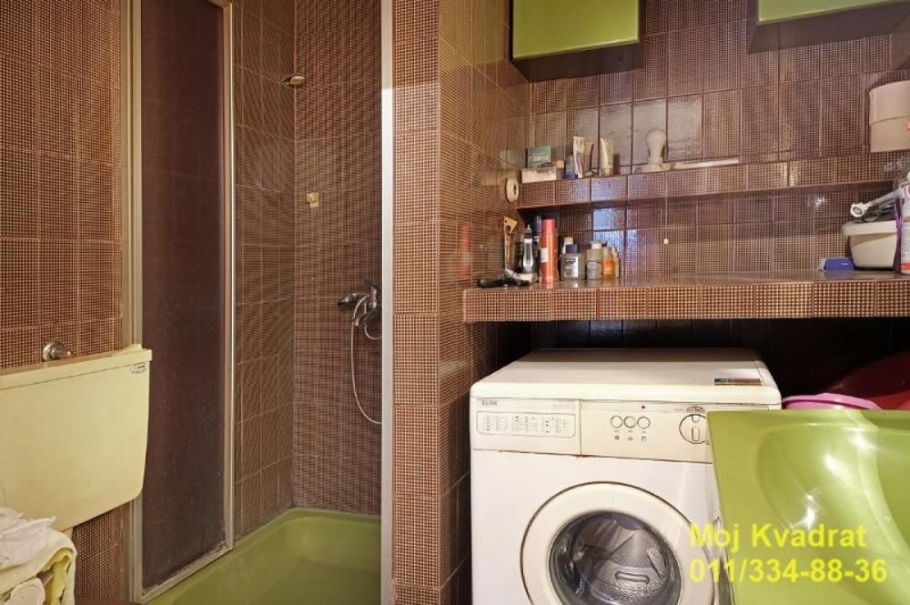 Stan na prodaju u Beogradu, Cvetni trg, dvosoban, 62m2, cena 260000 evra