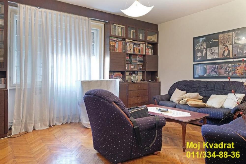 Stan na prodaju u Beogradu, Cvetni trg, dvosoban, 62m2, cena 260000 evra