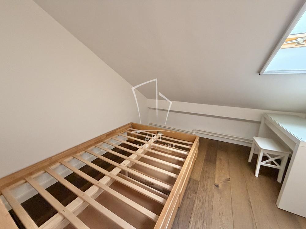 Stan na prodaju u Beogradu, Višnjička banja, troiposoban, 68m2, cena 185000 evra