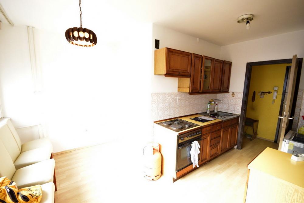 Stan na prodaju u Beogradu, Konjarnik, dvosoban, 74m2, cena 204000 evra