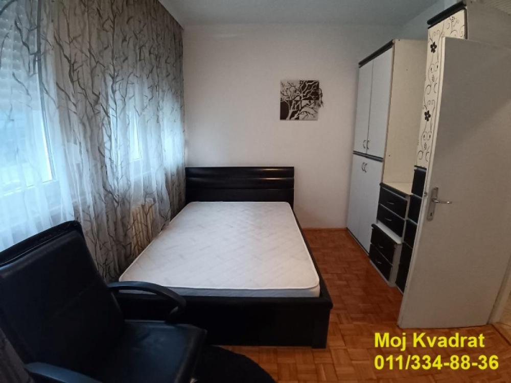 Stan na prodaju u Beogradu, Novi Beograd blok 3, dvosoban, 47m2, cena 175000 evra