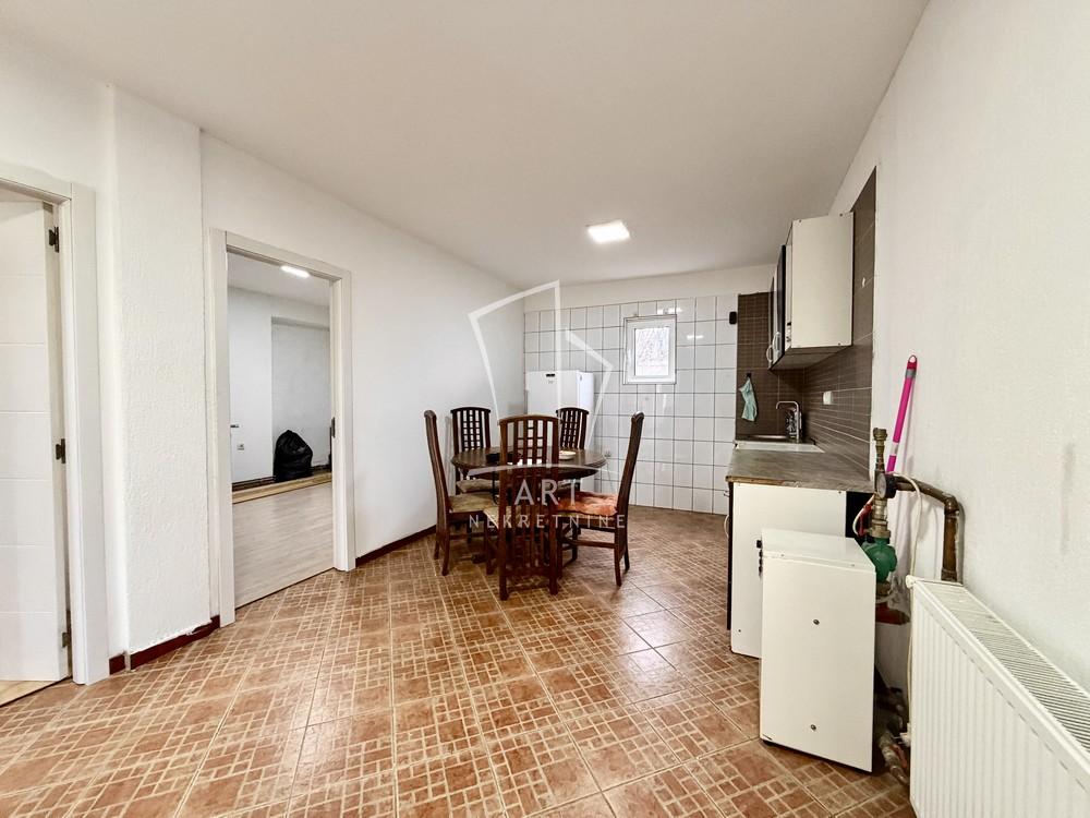 Stan na prodaju u Beogradu, Barajevo, trosoban, 73m2, cena 86000 evra