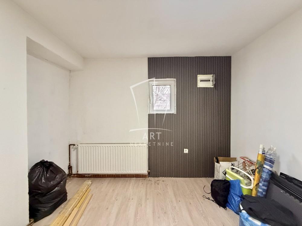 Stan na prodaju u Beogradu, Barajevo, trosoban, 73m2, cena 86000 evra