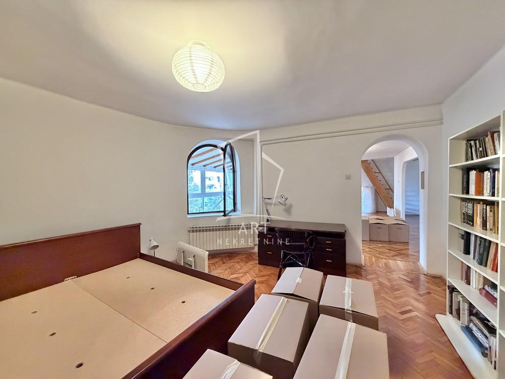 Stan na prodaju u Beogradu, Vračar, cetvorosoban, 114m2, cena 420000 evra