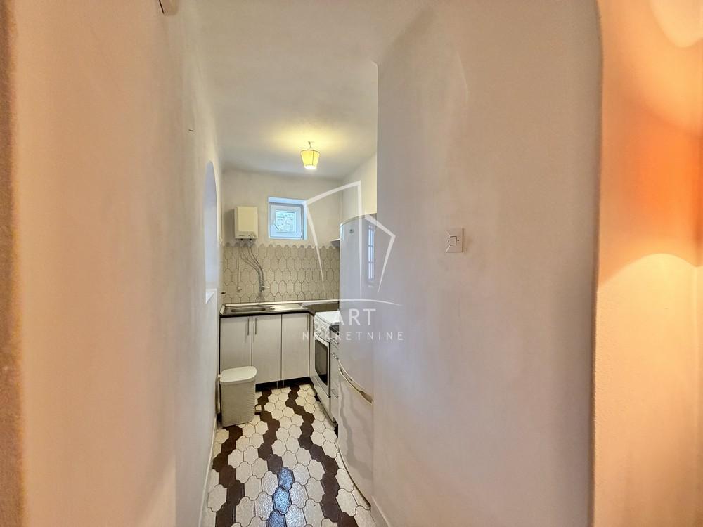 Stan na prodaju u Beogradu, Vračar, cetvorosoban, 114m2, cena 420000 evra