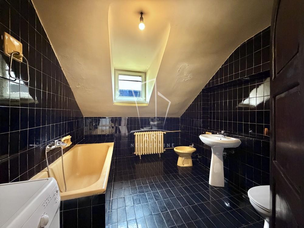 Stan na prodaju u Beogradu, Vračar, cetvorosoban, 114m2, cena 420000 evra