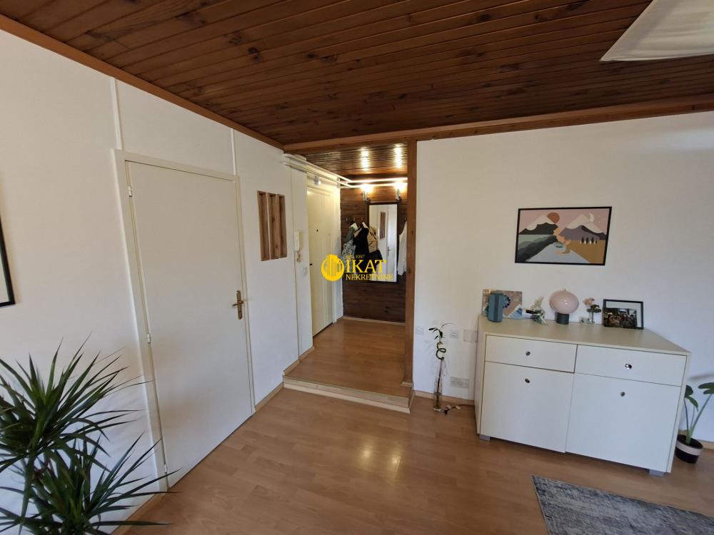 Stan na prodaju u Beogradu, Beograd (centar), trosoban, 73m2, cena 295000 evra