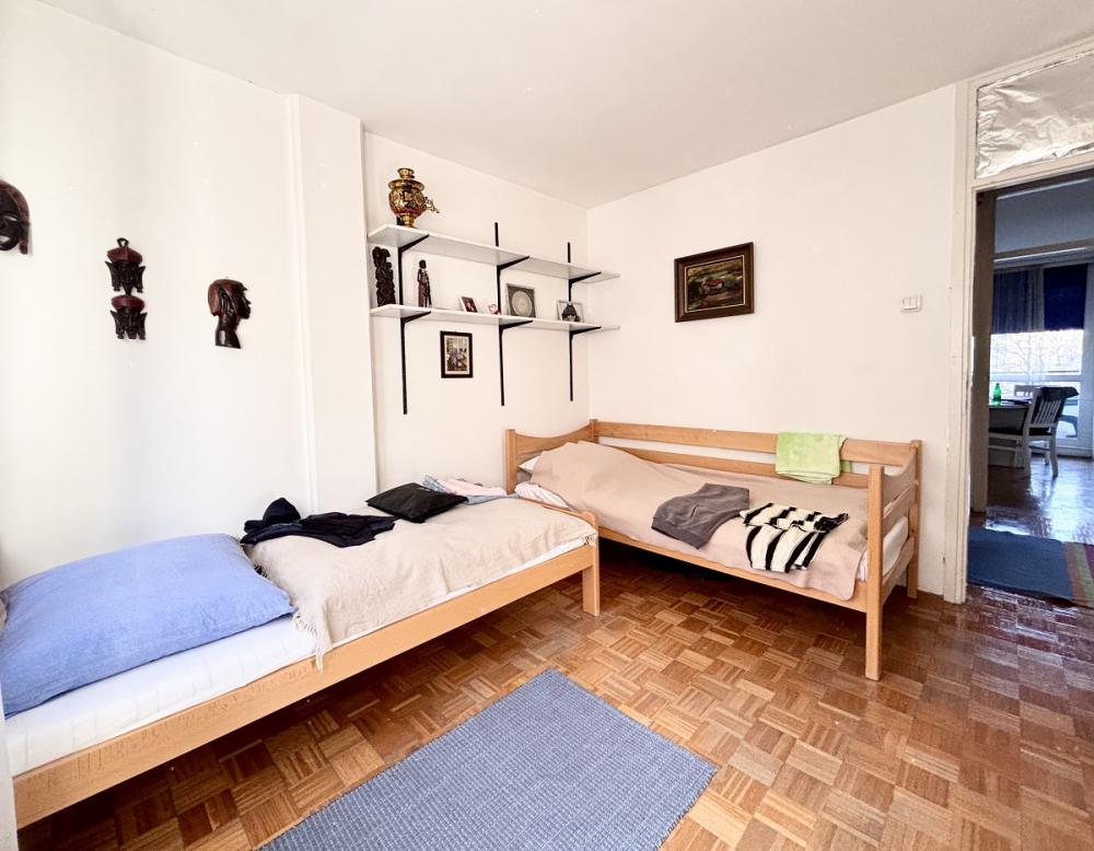 Stan na prodaju u Beogradu, Novi Beograd blok 34 (Studentski grad), trosoban, 85m2, cena 289000 evra