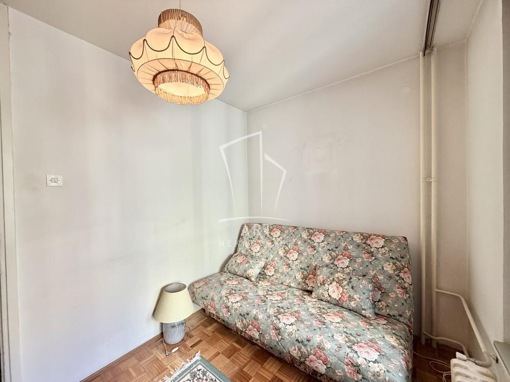 Stan na prodaju u Beogradu, Zemun, dvosoban, 51m2, cena 190000 evra