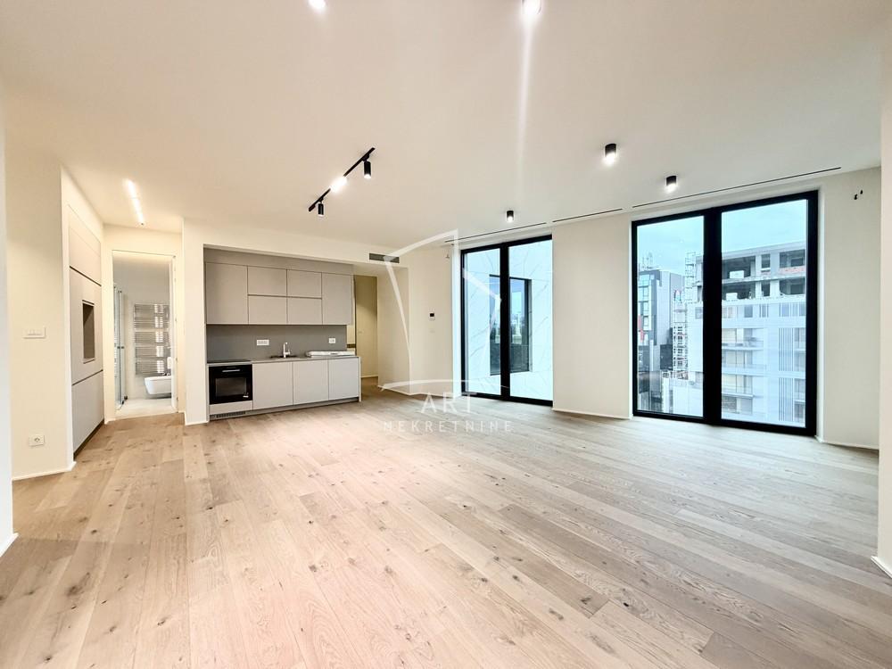 Stan na prodaju u Beogradu, Stari grad, trosoban, 99m2, cena 960000 evra