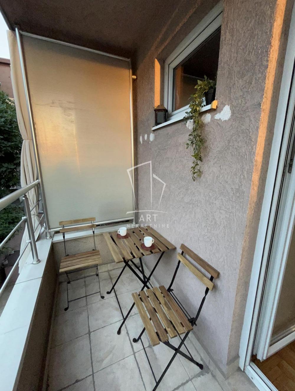 Stan na prodaju u Beogradu, Pašino brdo, 22m2, cena 109000 evra