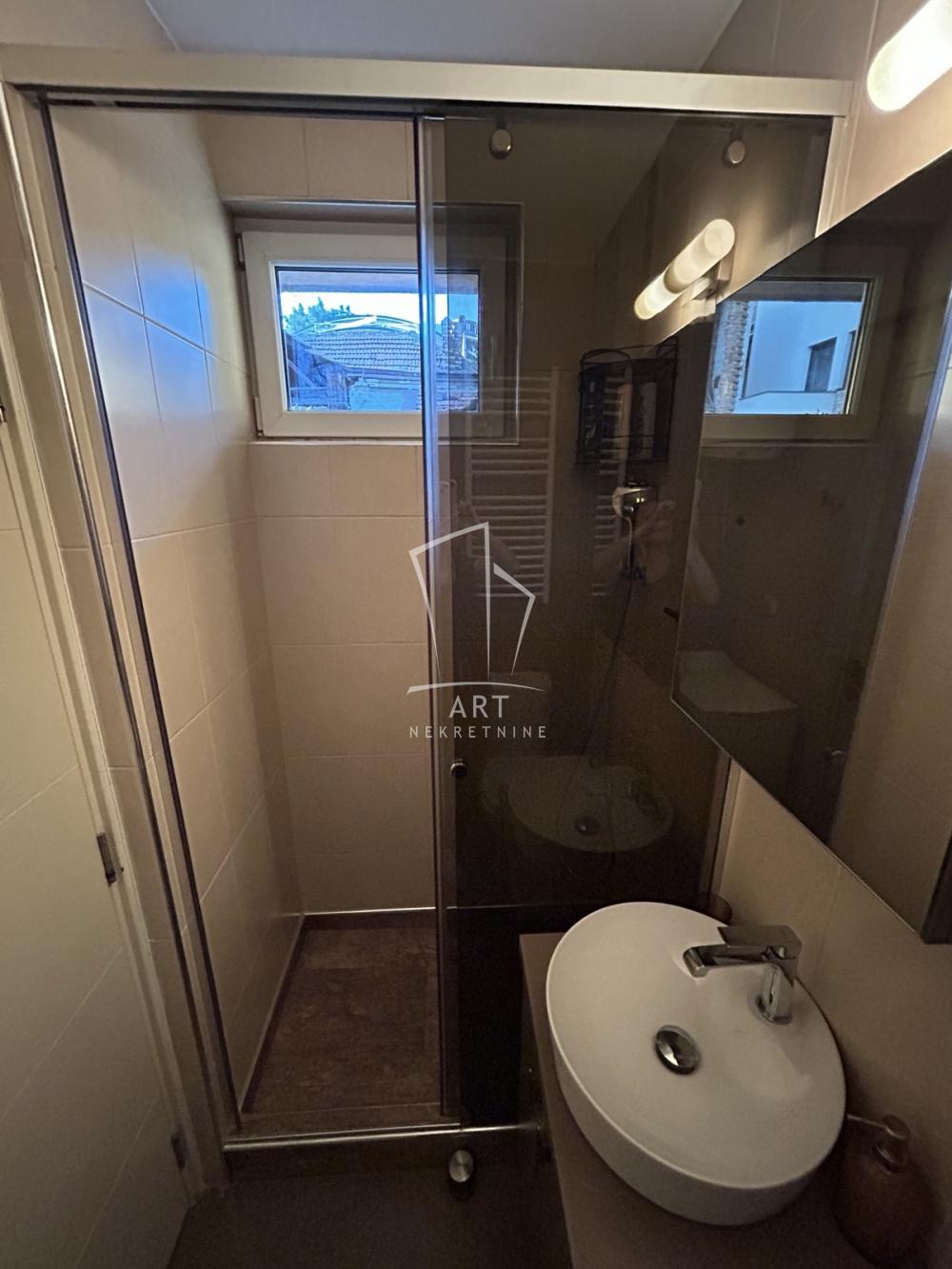 Stan na prodaju u Beogradu, Pašino brdo, 22m2, cena 109000 evra