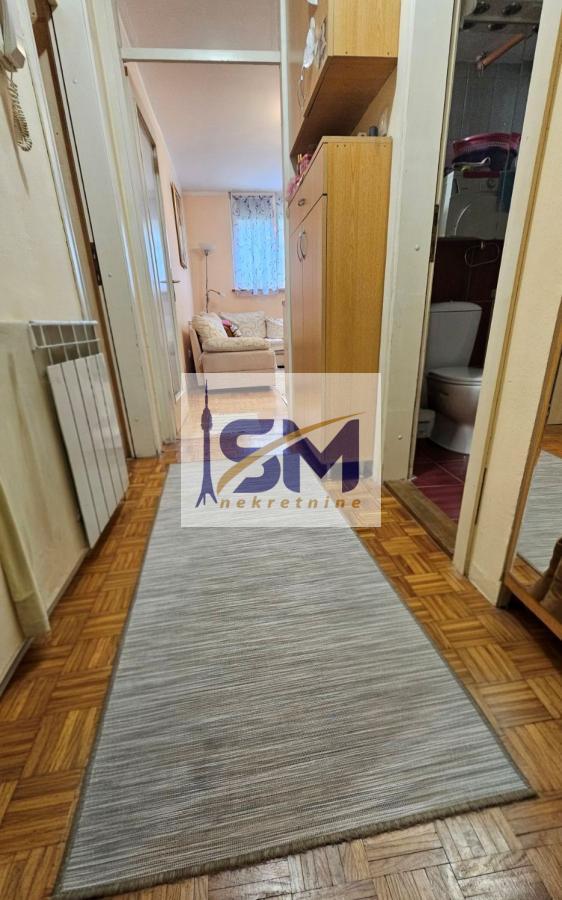 Stan na prodaju u Beogradu, Petlovo brdo, dvosoban, 48m2, cena 110000 evra