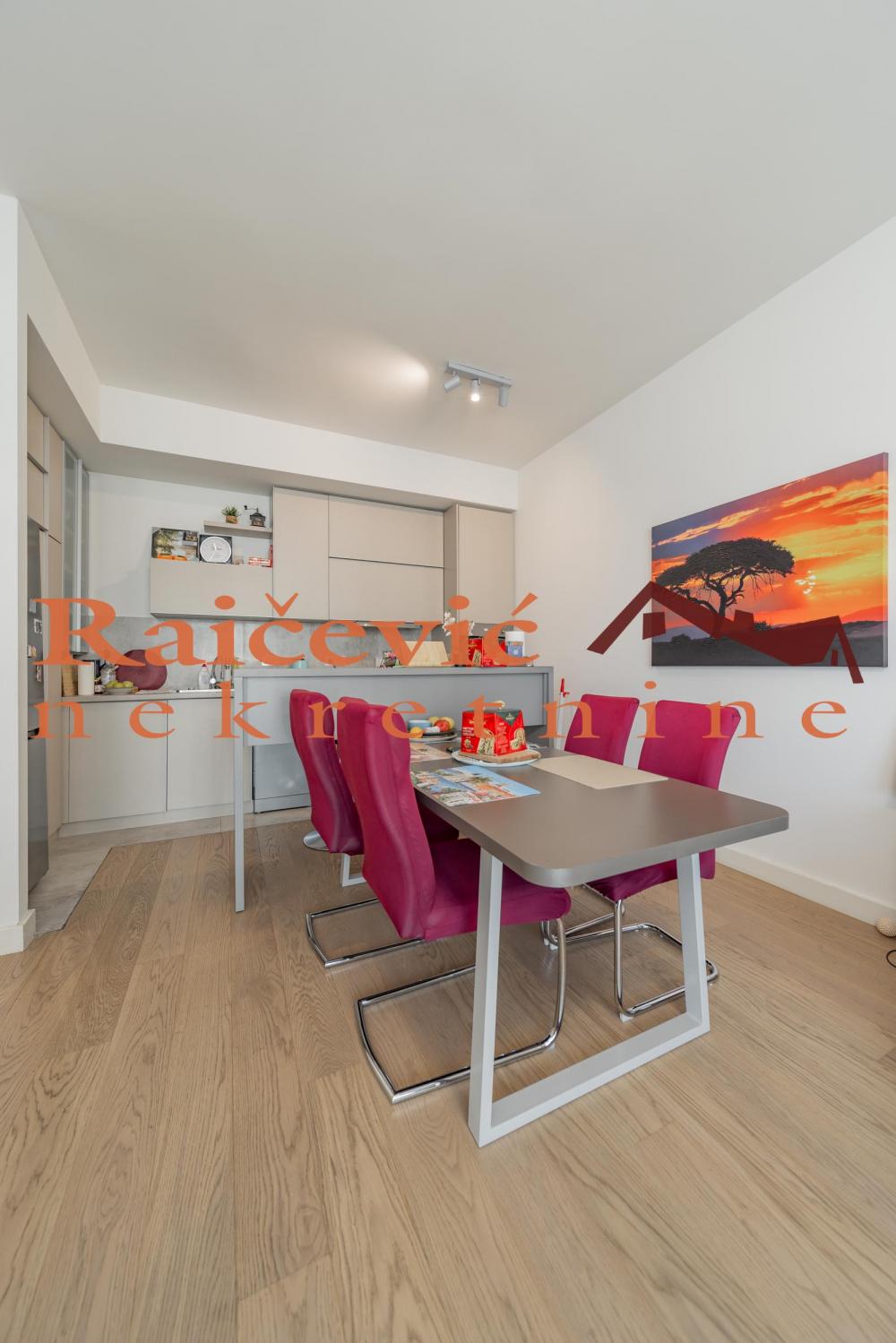 Stan na prodaju u Beogradu, Beograd na vodi, cetvorosoban, 110m2, cena 498000 evra