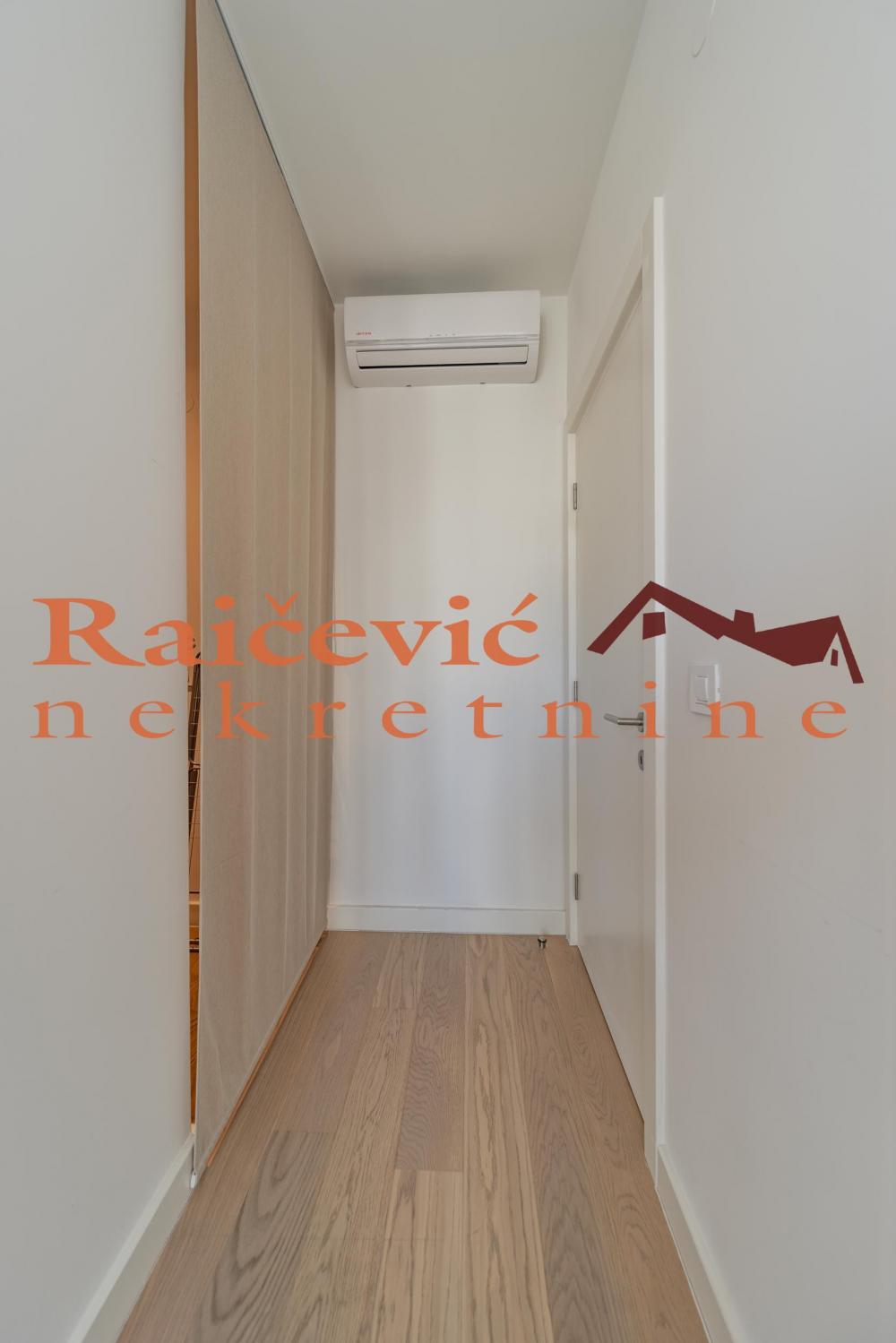 Stan na prodaju u Beogradu, Beograd na vodi, cetvorosoban, 110m2, cena 498000 evra