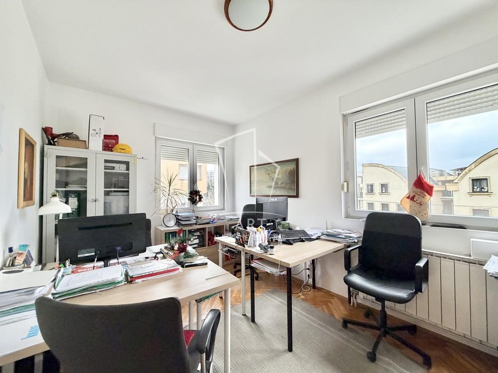 Stan na prodaju u Beogradu, Dedinje, cetvorosoban, 117m2, cena 468000 evra