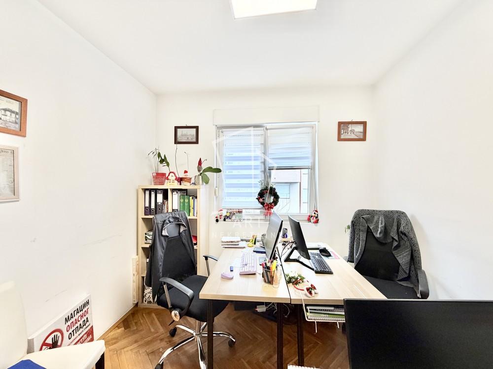 Stan na prodaju u Beogradu, Dedinje, cetvorosoban, 117m2, cena 468000 evra