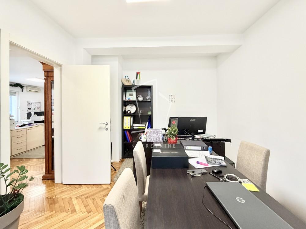 Stan na prodaju u Beogradu, Dedinje, cetvorosoban, 117m2, cena 468000 evra