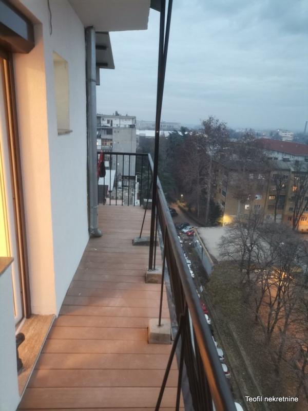 Stan na prodaju u Beogradu, Zemun, jednoiposoban, 32m2, cena 120000 evra