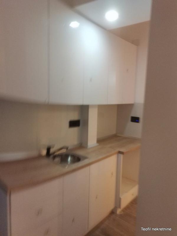 Stan na prodaju u Beogradu, Zemun, jednoiposoban, 32m2, cena 120000 evra