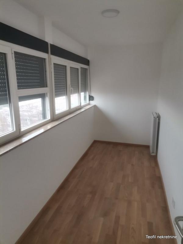Stan na prodaju u Beogradu, Zemun, jednoiposoban, 32m2, cena 120000 evra