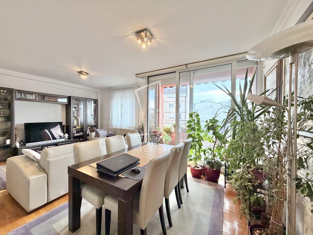 Stan na prodaju u Beogradu, Zvezdara, cetvorosoban, 99m2, cena 34300 evra