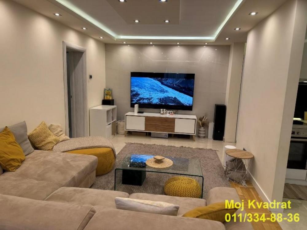 Glavna slika oglasa 270411