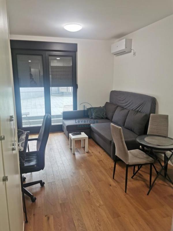 Stan na prodaju u Beogradu, Severni bulevar, jednosoban, 27m2, cena 108000 evra