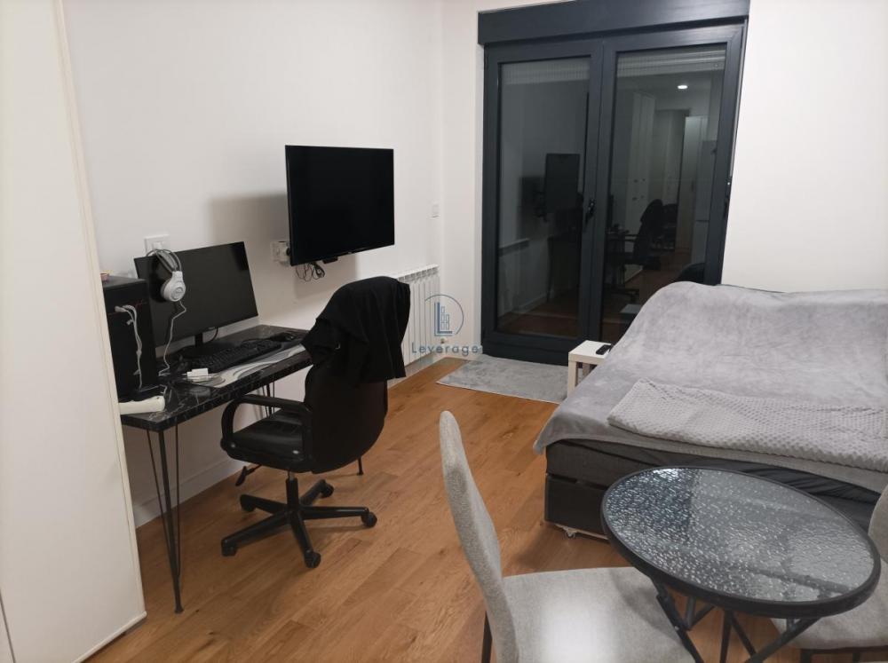 Stan na prodaju u Beogradu, Severni bulevar, jednosoban, 27m2, cena 108000 evra