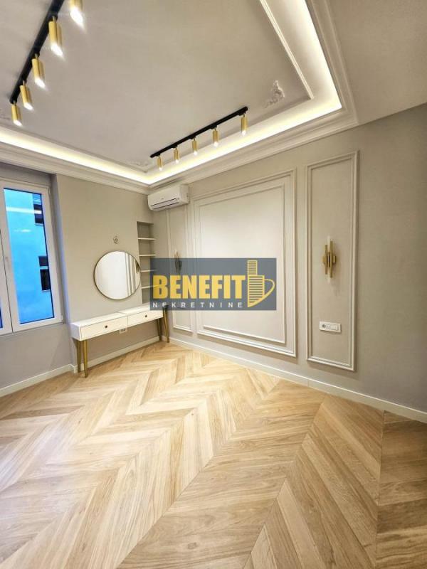 Stan na prodaju u Beogradu, Vračar (Centar), cetvorosoban, 100m2, cena 550000 evra