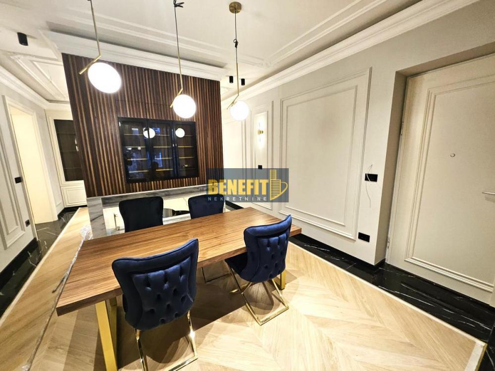 Stan na prodaju u Beogradu, Vračar (Centar), cetvorosoban, 100m2, cena 550000 evra