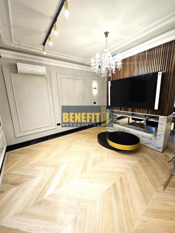 Stan na prodaju u Beogradu, Vračar (Centar), cetvorosoban, 100m2, cena 550000 evra