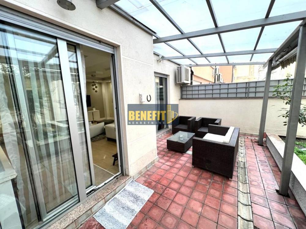 Stan na prodaju u Beogradu, Crveni Krst, trosoban, 77m2, cena 315000 evra