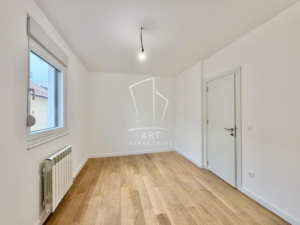 Stan na prodaju u Beogradu, Pašino brdo, dvoiposoban, 60m2, cena 230000 evra