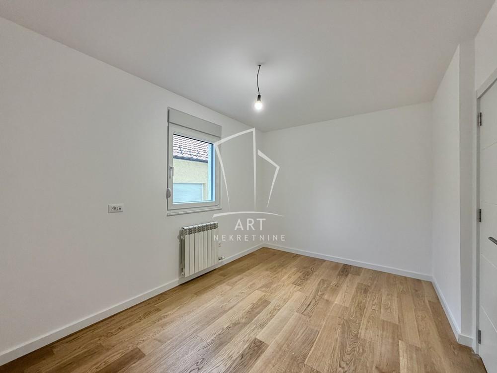 Stan na prodaju u Beogradu, Pašino brdo, dvoiposoban, 60m2, cena 230000 evra