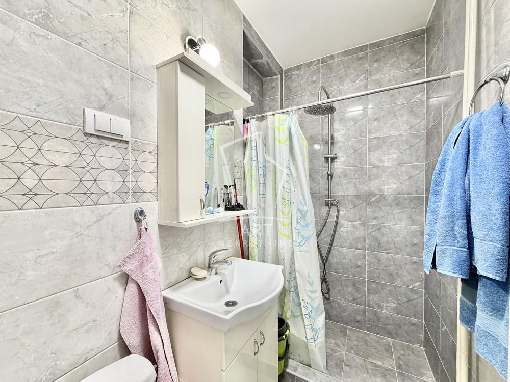 Stan na prodaju u Beogradu, Karaburma, dvosoban, 50m2, cena 152500 evra