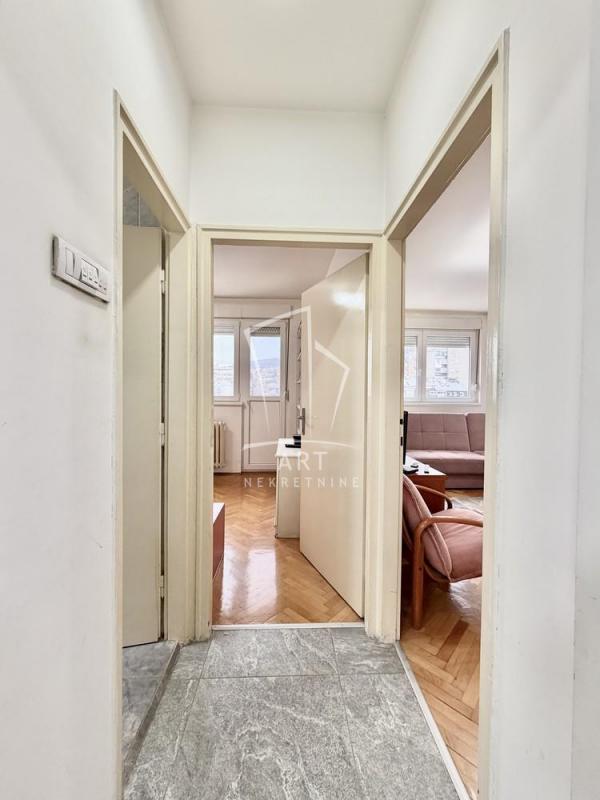 Stan na prodaju u Beogradu, Karaburma, dvosoban, 50m2, cena 152500 evra