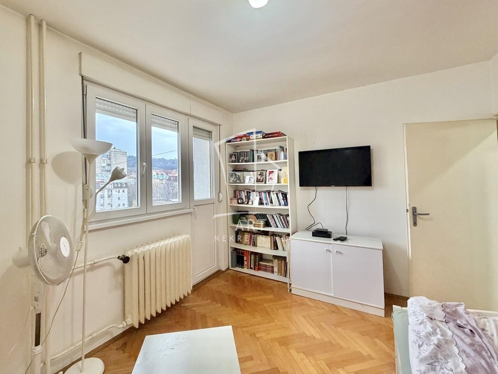 Stan na prodaju u Beogradu, Karaburma, dvosoban, 50m2, cena 152500 evra