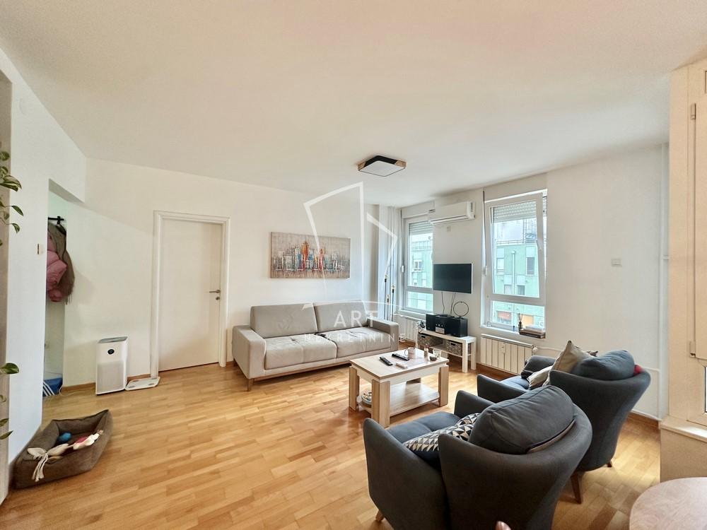 Glavna slika oglasa 270427