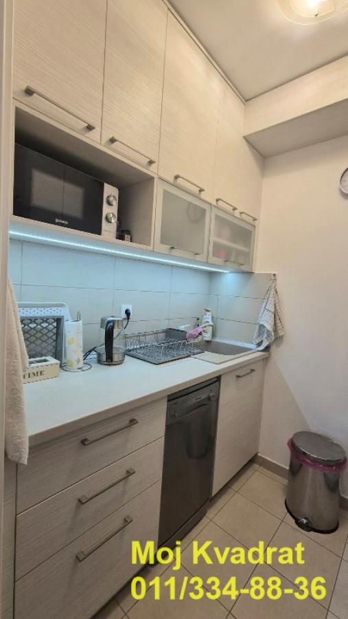 Stan na prodaju u Beogradu, Pašino brdo, trosoban, 61m2, cena 230000 evra