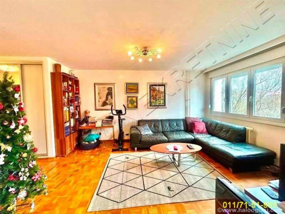 Stan na prodaju u Beogradu, Medaković 3, trosoban, 75m2, cena 209000 evra