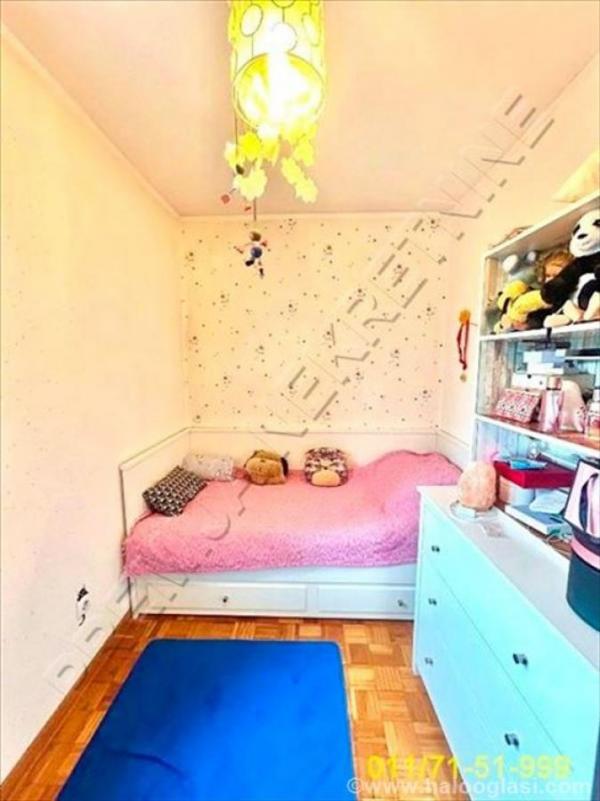 Stan na prodaju u Beogradu, Medaković 3, trosoban, 75m2, cena 209000 evra