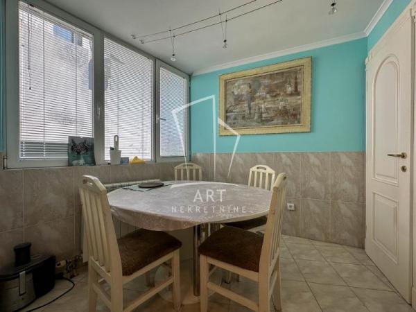 Stan na prodaju u Beogradu, Vračar, 125m2, cena 405000 evra