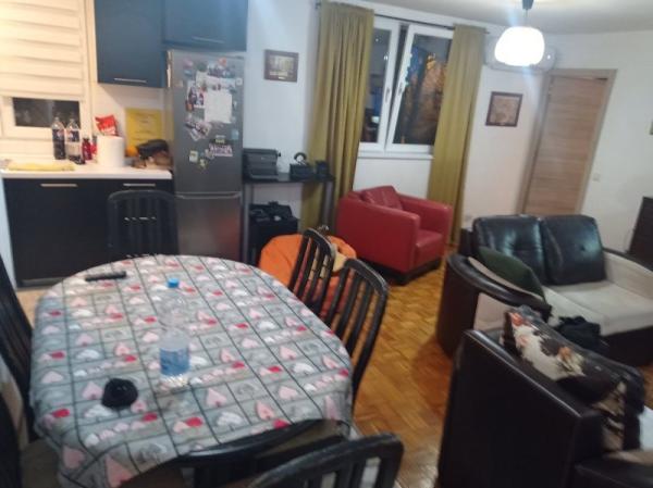Stan na prodaju u Beogradu, Novi Beograd, dvoiposoban, 56m2, cena 177000 evra