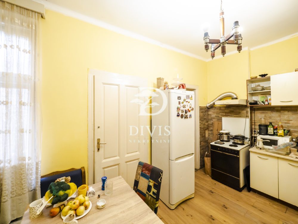 Stan na prodaju u Beogradu, Stari grad, 104m2, cena 380000 evra