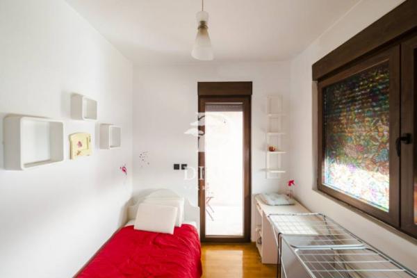 Stan na prodaju u Beogradu, Zvezdara, dvoiposoban, 60m2, cena 240000 evra