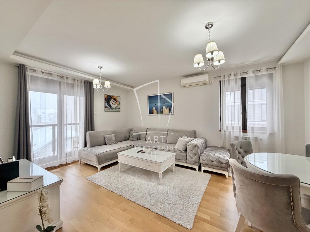 Stan na prodaju u Beogradu, Pašino brdo, trosoban, 61m2, cena 230000 evra