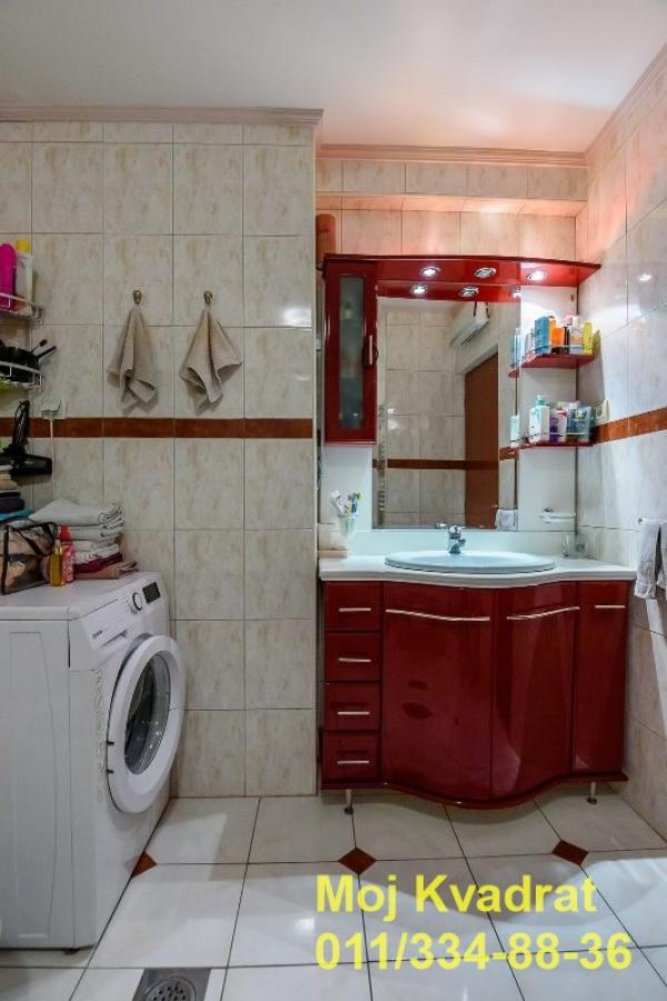 Stan na prodaju u Beogradu, Gundulićev venac, cetvorosoban, 104m2, cena 450000 evra