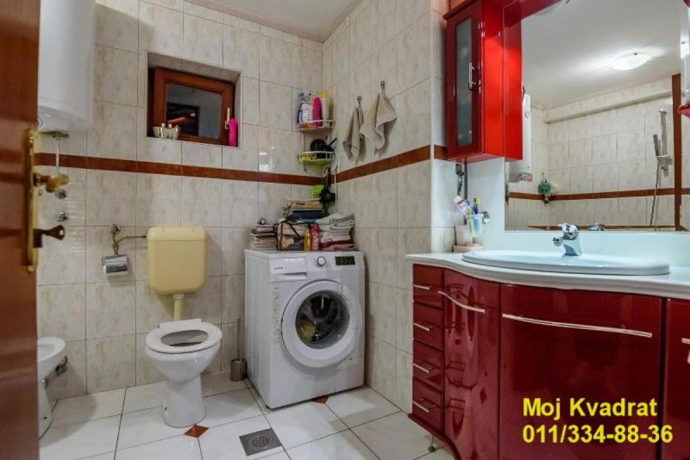 Stan na prodaju u Beogradu, Gundulićev venac, cetvorosoban, 104m2, cena 450000 evra