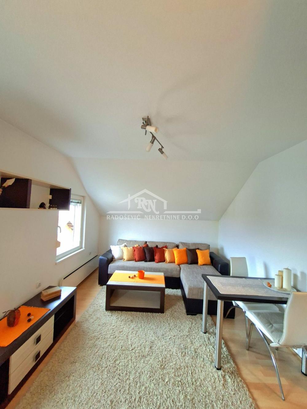 Stan na prodaju u Beogradu, Borča, 25m2, cena 44000 evra